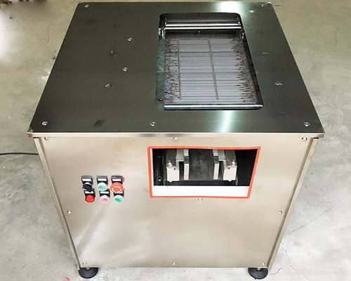 Carpa automática diagonal Salmon Slicing Fish Deboning Machine da máquina de corte dos peixes