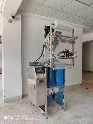 Máquina de embalagem do grânulo da grão de Min Automatic Food Packing Machine de 72 sacos