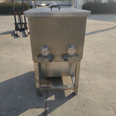 Bolo que enche a máquina do misturador da alimentação das aves domésticas da galinha da máquina do misturador da carne