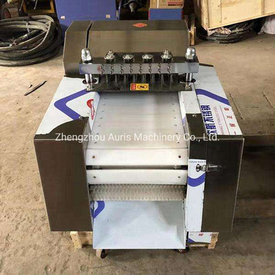 Máquina de corte automática do cubo da galinha de grelha do osso da máquina de corte da carne do cortador