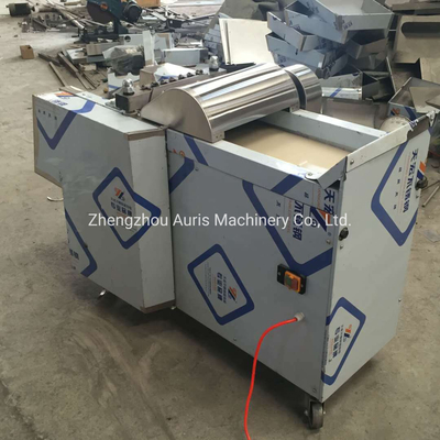 Máquina de corte automática do cubo da galinha de grelha do osso da máquina de corte da carne do cortador