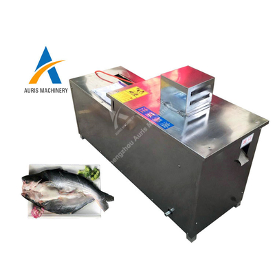 Peixes comerciais automáticos que limpam e escala da máquina de corte que remove a máquina