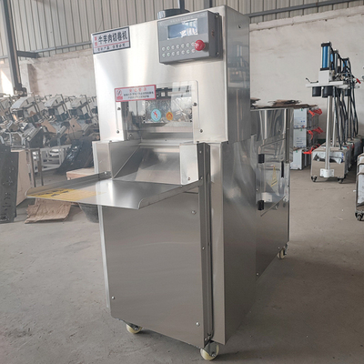 A máquina congelada do cortador das partes do rolo da carne refrigerou a carne de carneiro que desbasta 550w de congelação